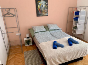 Dob street cute condo Budapest